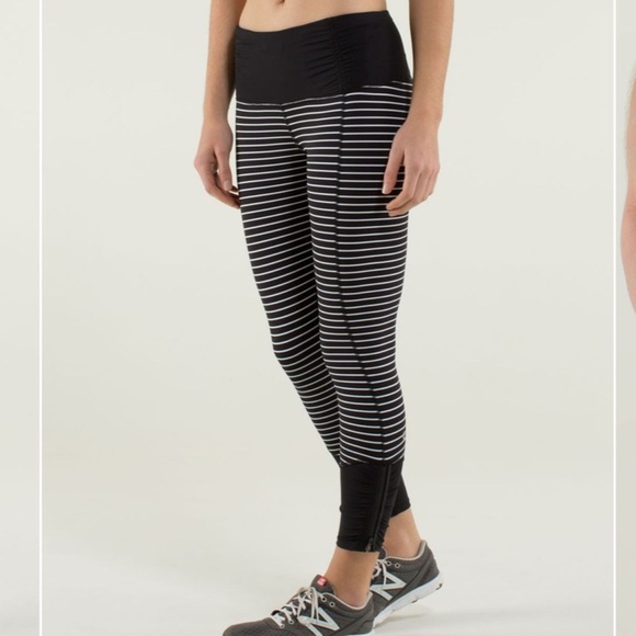 Lululemon Runday Crop Leggings 23” - Picture 1 of 9